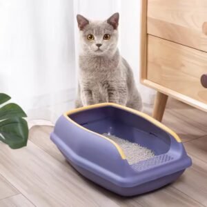 Cat LitterBox with a Scooper